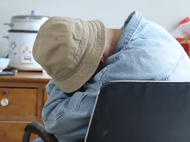 學霸男孩手上長疙瘩,一查竟已是癌症中晚期,灑淚揮別高考