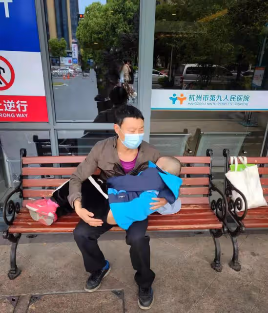 老人為救孫女忍痛離世,孫女昏迷中夢見天堂爺爺:他叫我好好活著
