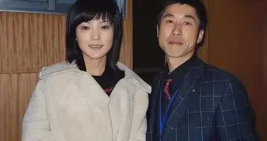 她18歲生女，兩登春晚，巔峰時期紅過楊鈺瑩，卻與逃犯同居三年