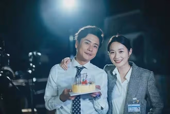 黃宗澤與緋聞女友首演夫妻!合作8次,曾大讚對方露背一幕經典