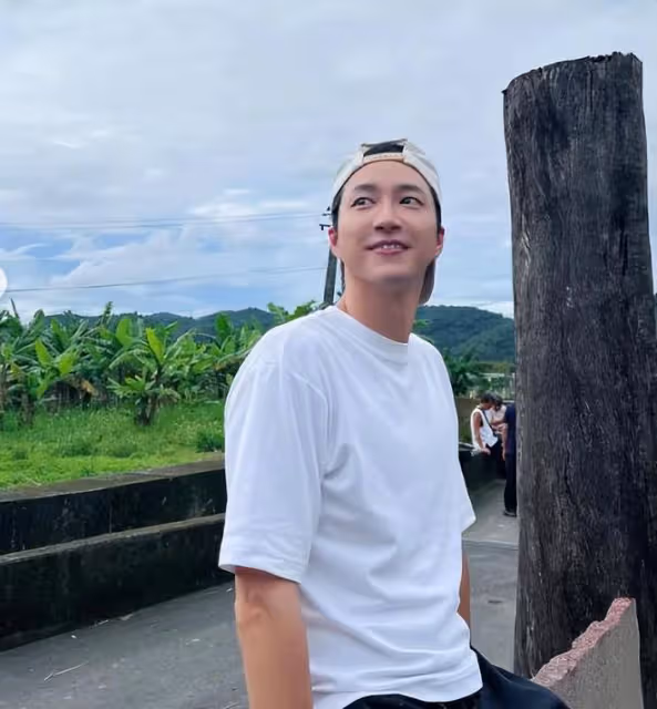 江宏傑說很享受現在的生活，每周都會帶愛醬和兒子野餐露營