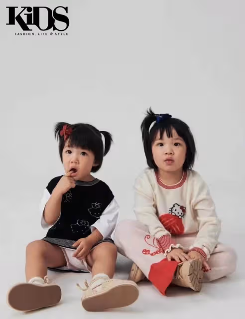 王祖藍一家四口合體首封,妻子長腿搶眼,倆女兒和爸共用一張臉