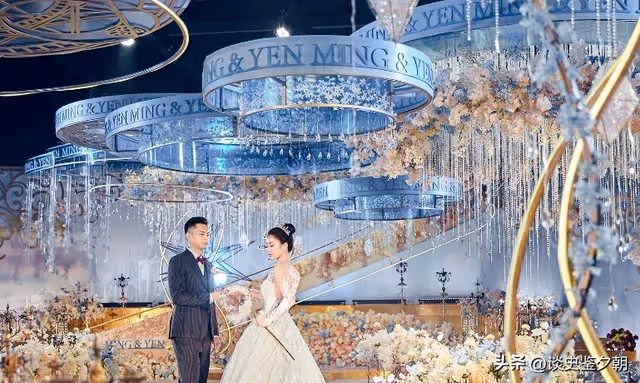 我們全家都很疼妹妹！妹妹嫁出去外地「今年過年卻說老公工作忙」不回家過年…我和老婆擔心「初六直接開車去她家突襲」應門的人讓我傻在原地 # 至今都不敢告訴我爸媽 # 好險有跑來