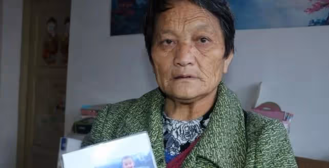 去男友家和准婆婆商量婚事,走時忘穿外套,折返回去,我當場退婚