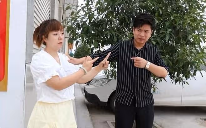 岳父去世,辦完喪事的答謝宴上,大舅子的提議,三個妹夫拍案而起
