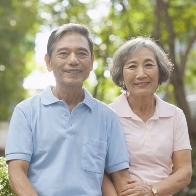 62大媽坦言:和2個男人再婚後,我明白了男人找老伴都是另有所圖