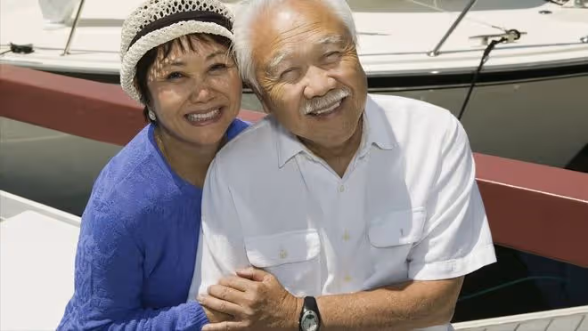 62大媽坦言:和2個男人再婚後,我明白了男人找老伴都是另有所圖