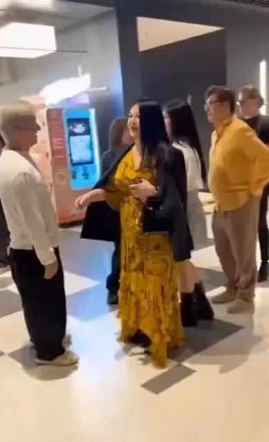 李湘一家三口罕見現身：王岳倫染金髮超帥！女兒現場追星汪蘇瀧！
