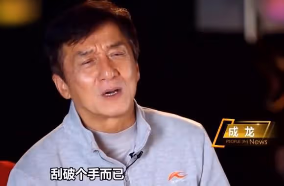 范丞丞發文回應傷情,粉絲留言心疼不已,網友:疼疼自己的爸媽吧