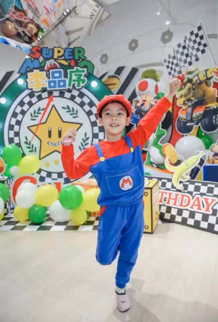 李晟李佳航為愛子慶生，6歲兒子濃眉大眼越長越帥，大名首曝光