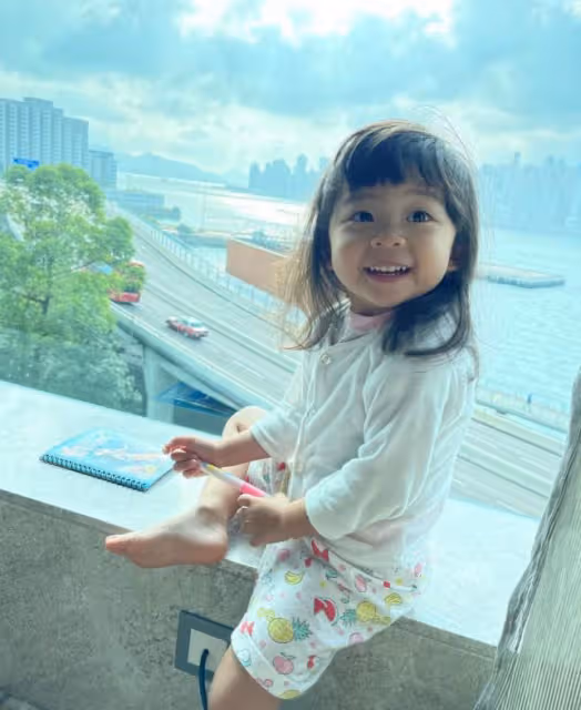 港星老婆52歲超高齡生下女兒!被同學取笑年紀大!直言還想再生