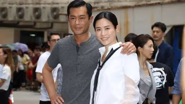 宣萱古天樂再組熒幕CP教禮貌之道，後輩玩盡劉德華20年前廣告金句