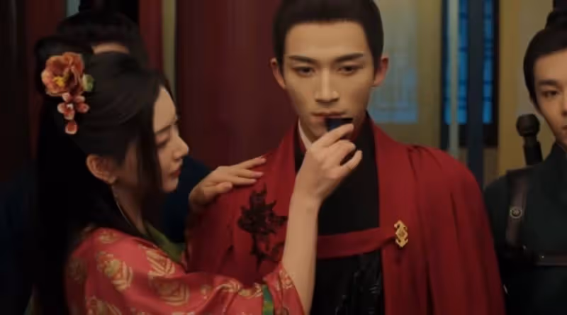 「花魁」別尬演,《墨雨雲間》28歲女配出場,才知道啥叫媚骨天成