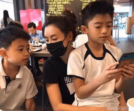 擠走王菲成功上位，婚後張柏芝黑料曝光，深情的謝霆鋒裝都不裝了