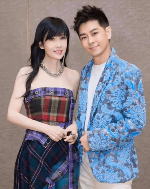 凍齡港星疑聲帶老化!上台獻唱極不穩!排斥上《姐姐》跟人競爭