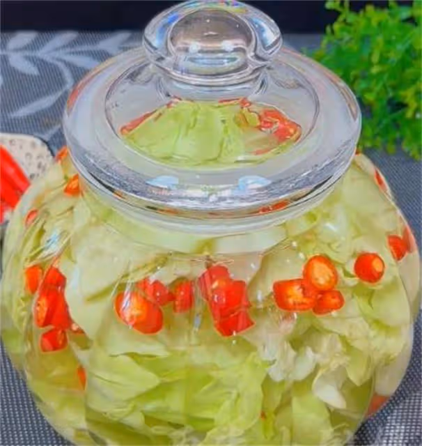 大魚大肉吃多了沒胃口,這個泡包菜你肯定會喜歡,酸辣脆爽又開胃