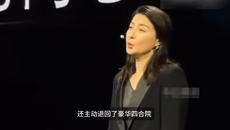 看了郭晶晶故宮鳥巢的照片,才終於明白,她為何能得霍家「獨寵」