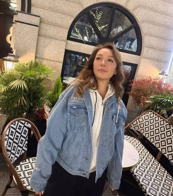 TVB最美女配如今內地直播成隱形富婆,開百萬豪車,曾因一段感情惹非議