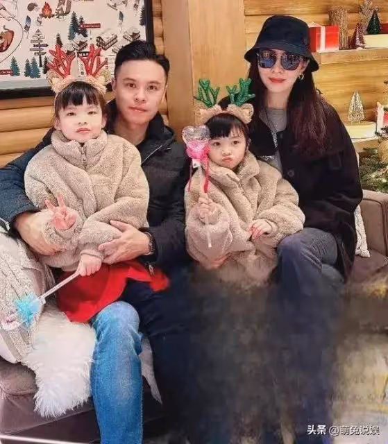 熊黛林一家四口溫哥華遊玩,穿扮樸素極少人認識,倆女兒乖巧可愛