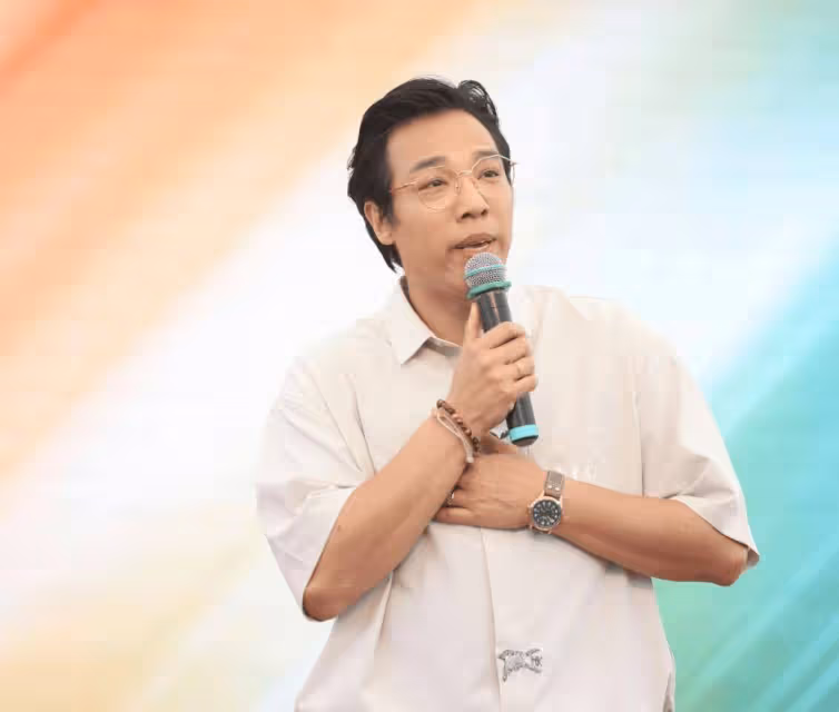 TVB男星離巢後首個公開活動,又唱又跳心情大好!入行20年不受捧