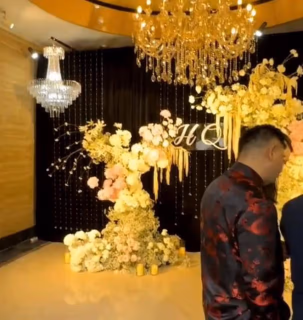 黃海波曲柵柵慶祝結婚十周年,感謝妻子不離不棄,黃磊在喜宴發言