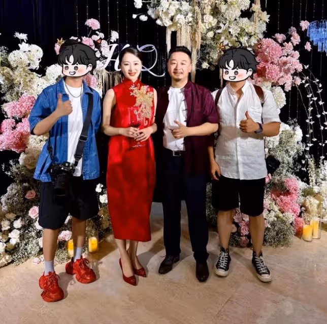 黃海波曲柵柵慶祝結婚十周年,感謝妻子不離不棄,黃磊在喜宴發言