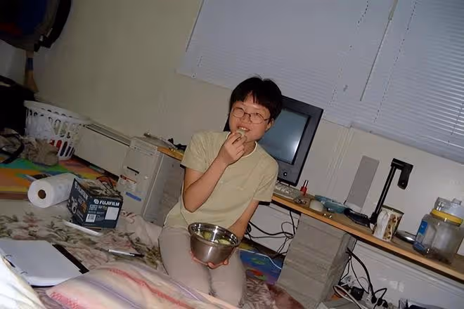 2005年，清華女學霸將丈夫殘忍殺害後，事後與丈夫遺體共住7天7夜
