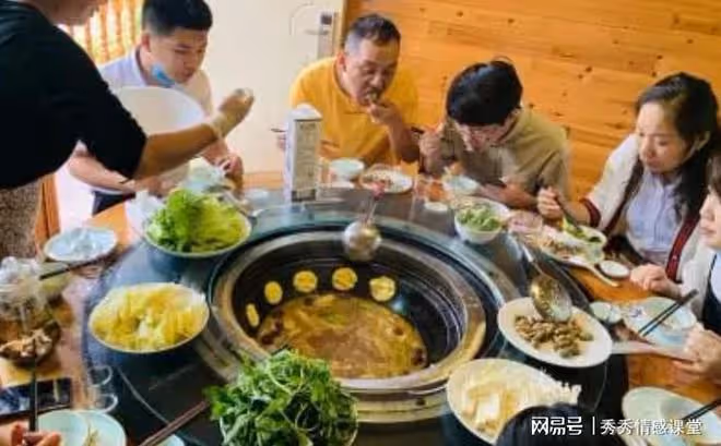領導退休,我自費請客送行,他司機私拿2條好煙,我被提拔愣住了