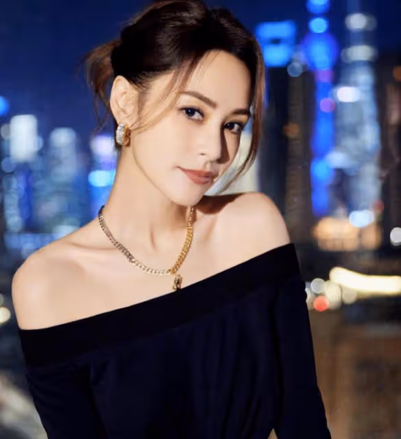 阿嬌還是不婚族,而前夫賴弘國喜曬二胎B超,結婚兩年抱倆超幸福