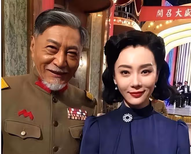 老戲骨牛犇當選感動中國2023人物稱號引爭議!網友:他感動了誰?