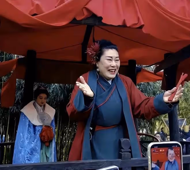 怒漲600萬粉的「王婆」,在被李雨禪舉報後,激流勇退盡顯大智慧