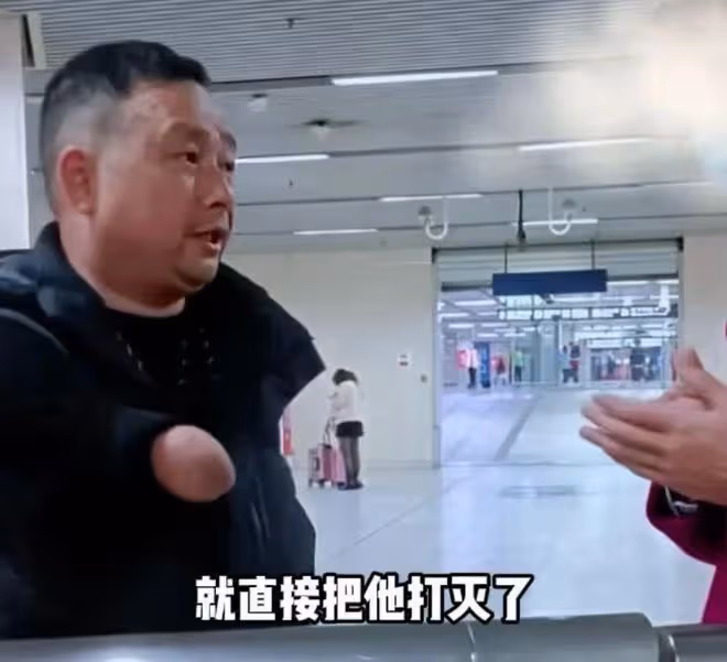 無臂男子被拒後續:媒體怒批,殘聯添亂,真相曝光打臉了地鐵道歉
