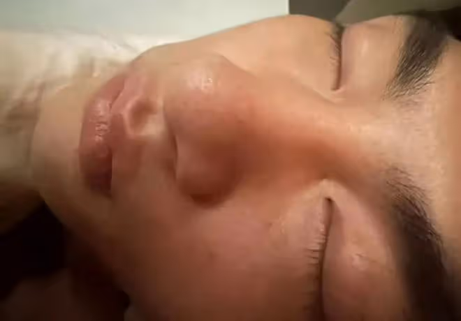 25歲知名男星被曝出軌，和未成年發生關係，「吳簽」二代來了？