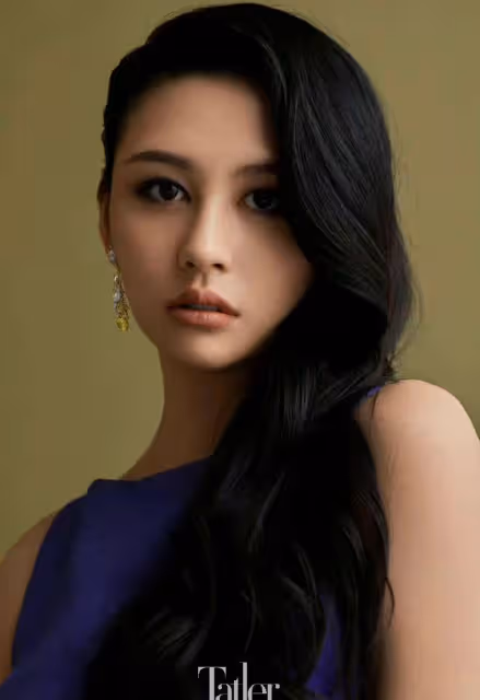 張末沈月合體登封，導演濃妝變混血臉好高級，星二代韓風缺辨識度