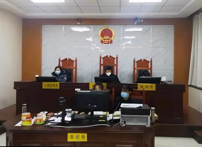 1983年,婦女拿傳家寶去鑑定卻被沒收,含冤告狀29年,法院:歸還