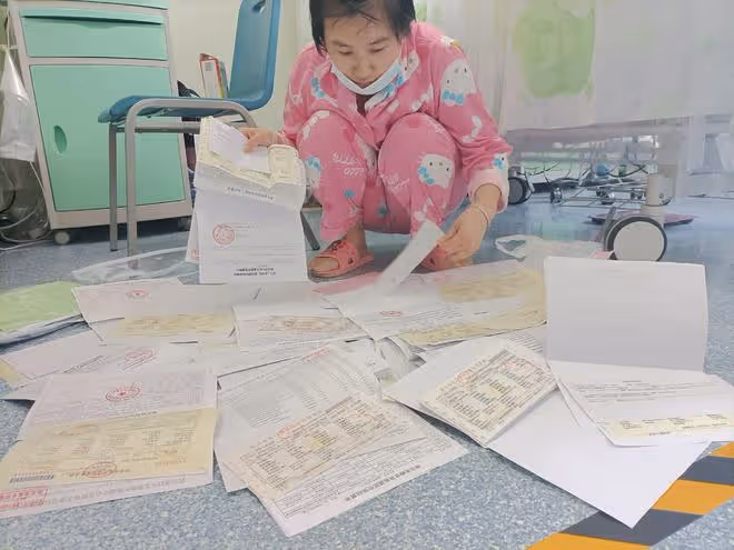 天地不仁橫禍來,一劫未過一劫來:30歲小伙為救女兒拼盡全力