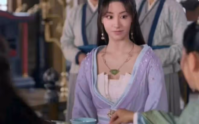 被丑脖子拖累的6位明星，明明有張美人臉，一看脖子全「毀」了