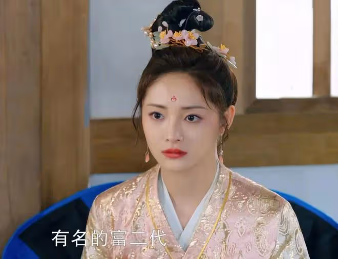 被丑脖子拖累的6位明星，明明有張美人臉，一看脖子全「毀」了