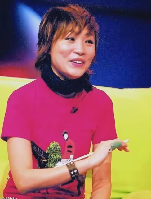 又一歌手跳樓去世!新婚不到100天自殺,跳樓前將30萬交給母親