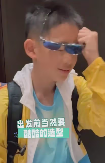 應采兒全家三亞度假!11歲Jasper戴牙套顏值大變,弟弟越長越秀氣