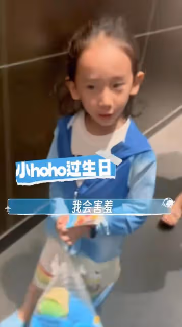 應采兒全家三亞度假!11歲Jasper戴牙套顏值大變,弟弟越長越秀氣