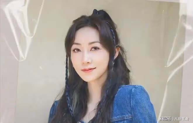 浪姐四公太抓馬!何潔失控,郭碧婷人緣爆棚,韓雪再受觀眾質疑