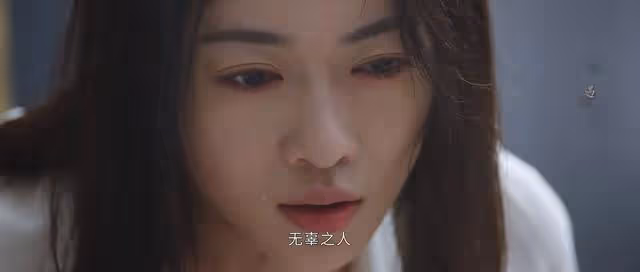 《墨雨雲間》：真姜梨慘死，假姜梨發現宰相之女不如螻蟻
