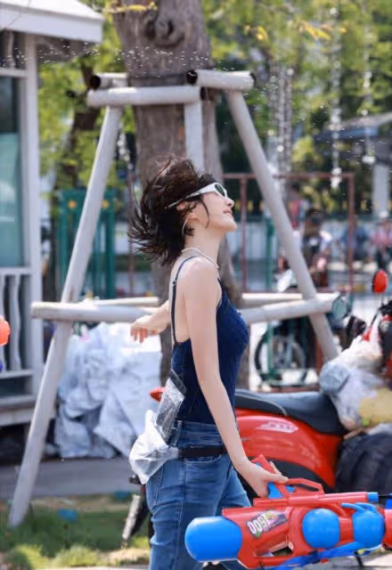 娜扎秦嵐辛芷蕾泰國潑水節美圖!三大美女魅力不可小覷