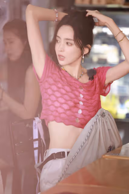 娜扎秦嵐辛芷蕾泰國潑水節美圖!三大美女魅力不可小覷