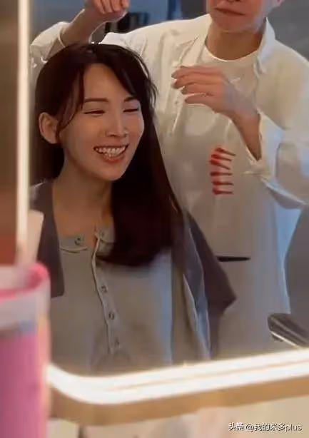 林志穎老婆拍雜誌,40歲陳若儀頂著一臉水光肌出鏡,網紅味十足