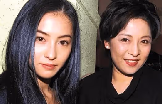 張柏芝塌了：經紀人曝她裝可憐求合作，錢到手後就翻臉