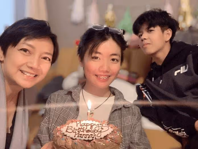 曾演《封神榜》!54歲港星大曬近照不懼變老!女兒顏值超媽咪