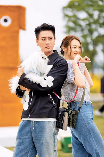 人氣男星與TVB小花合作八次終演情侶,不介意同對方傳緋聞:都傳過了
