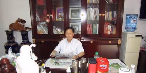 回顧胡永根:不願女兒光腳上學50多歲創業,17年後資產過億